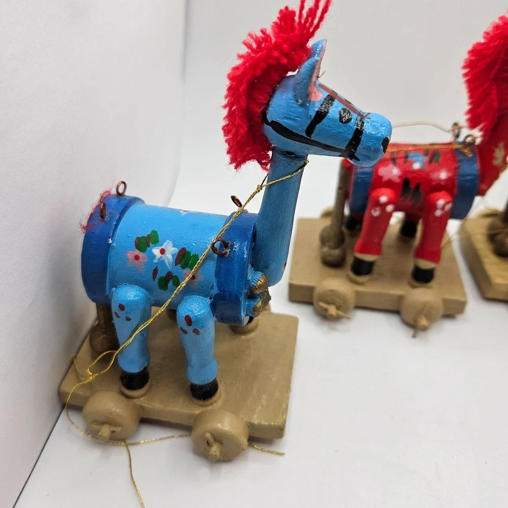 VTG (4) Wooden‎ Horse Ornaments Folk Art Rustic Christmas Decor Hand Painted